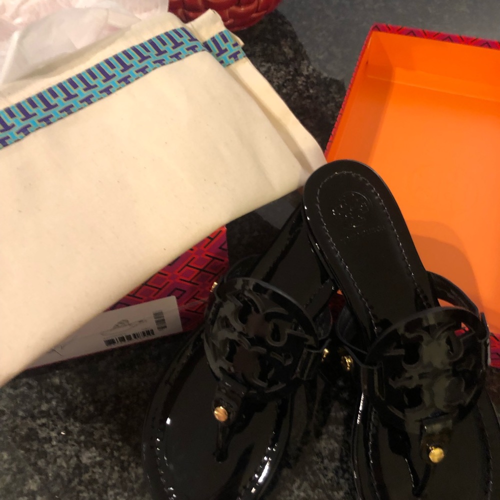 NIB Tory burch sandals
